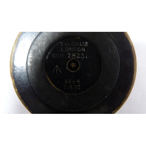 224 - WWII military-issue pocket compass by TG & Co., London, dated 1944, mark III with broad arrow, i... 