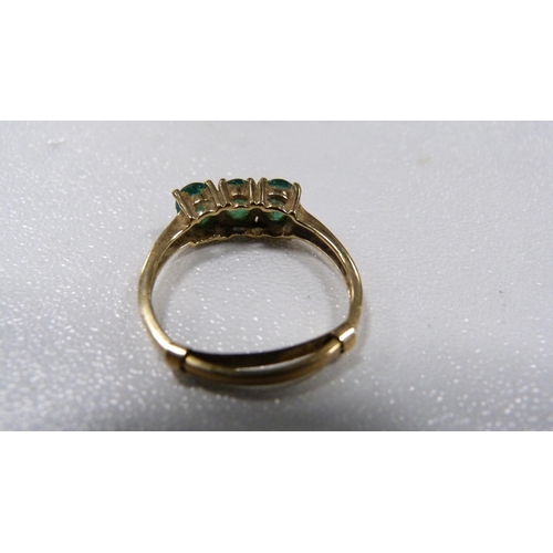 237 - 9ct gold emerald-coloured three-stone lady's ring, 1.7g gross, and a yellow metal friendship ri... 