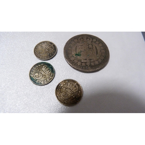 256 - Assorted coins to include a George III coin (rubbed), Victorian silver half crown (rubbed) 13g, Vict... 