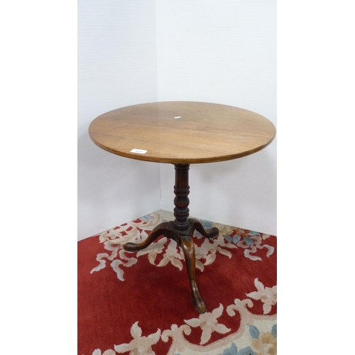 318 - Georgian mahogany snap-top tripod table.