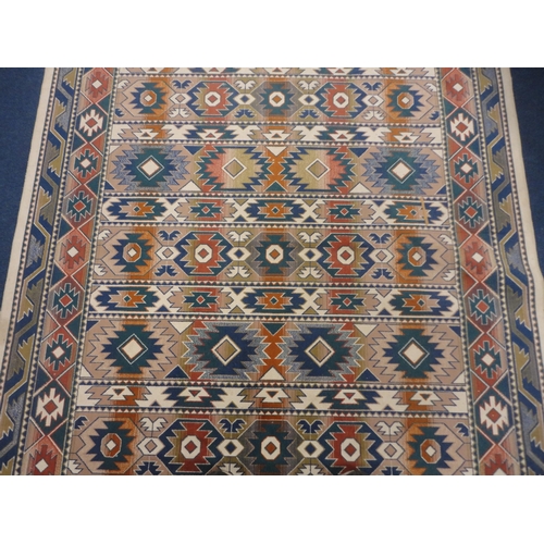 361 - Turkish design machine-made rug.