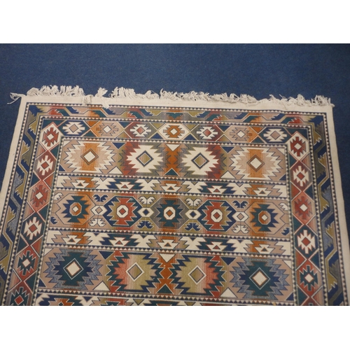 361 - Turkish design machine-made rug.