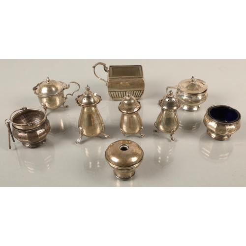 148 - Assorted hallmarked silver including salts, tea strainer, etc, 11pcs total, weight without glass ins... 