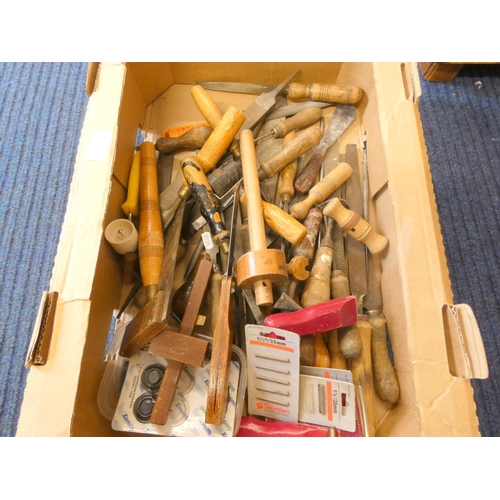 535 - Large box of vintage hand tools to include files, scrapers.