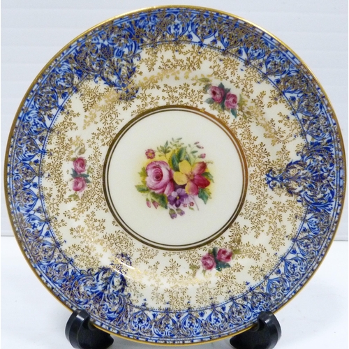 229 - Royal Worcester porcelain part china tea service by Walter Sedgley, c. mid-20th century, comprising ... 