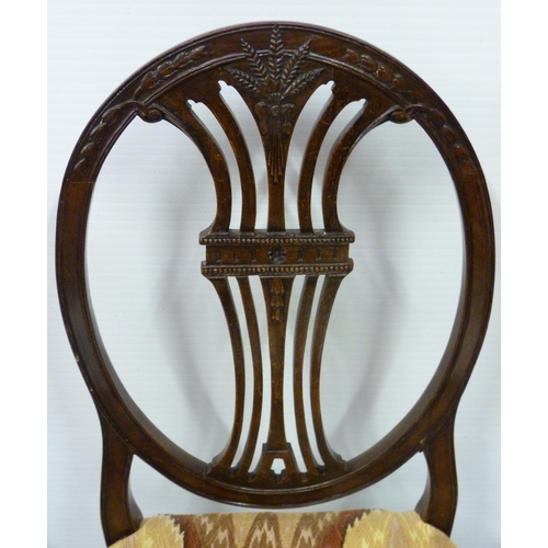 421 - Eight matching Hepplewhite-style mahogany wheel-back dining chairs, c. early 20th century, comprisin... 