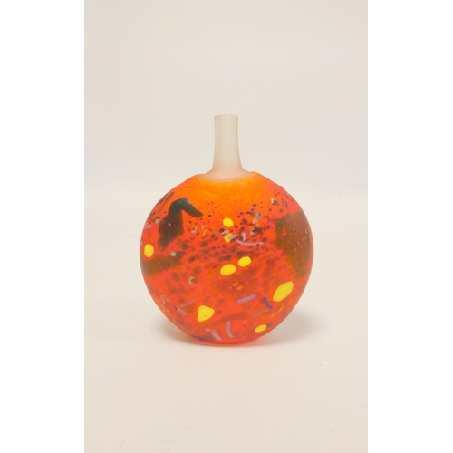 216 - Bertil Vallien (1938-) Kosta Boda Atilla limited edition 1000/1000Art Glass Vase, The spill vase of ... 