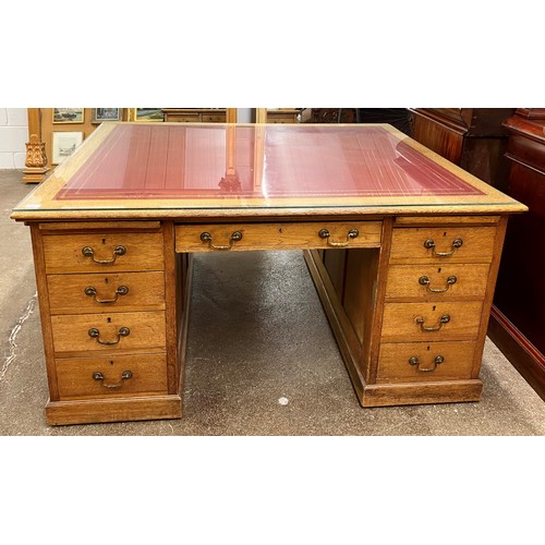 541 - Edwardian oak leather topped partners desk152 cm wide 121cm depth 76cm high