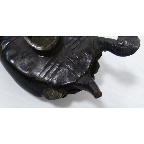 266 - Japanese patinated bronze incense burner in the form of a tortoise (Meiji period, 1868 - 1912), the ... 