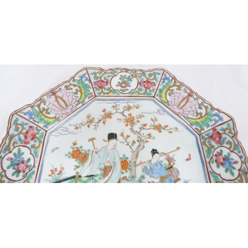 281 - Japanese famille rose octagonal plate (Meiji period, 1868 - 1912), c. 1890, painted in the Kakiemon ... 