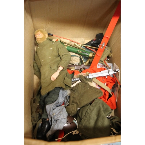 124 - Action Man Field Commander and Field Radio in original box, and Action Man accessories. 