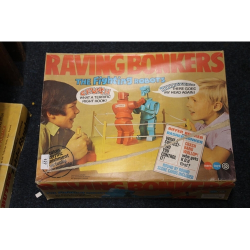 127 - Raving Bonkers Fighting Robots game in original box.