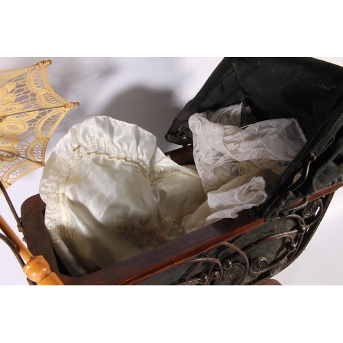 172 - Vintage doll's pram.