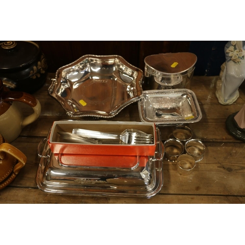 99 - Silver-plated entrée dish, a tea caddy, etc.