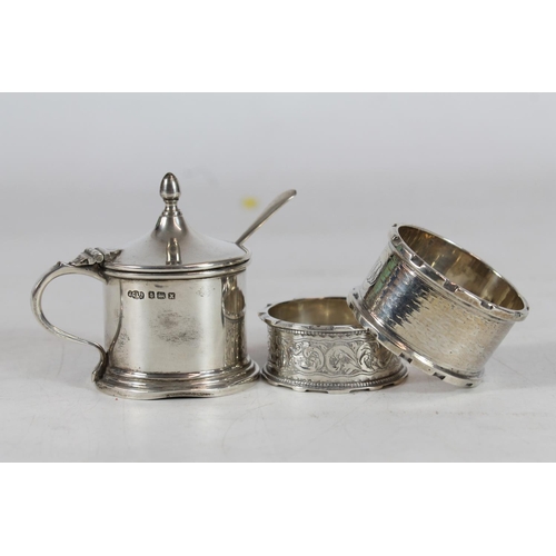 548 - Silver cruet pot by Joseph Gloster Ltd, Birmingham 1947 with similar salt spoon, also two napkin rin... 