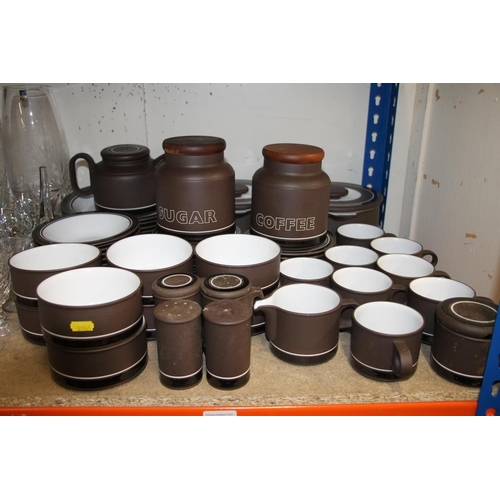 297 - Hornsea teaware to include teapot, coffee and sugar jars, casserole dishes, etc.