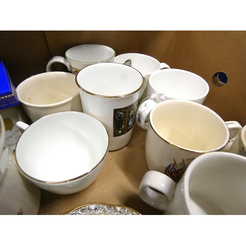 115 - Collection of commemorative ceramics to include mugs, dishes etc