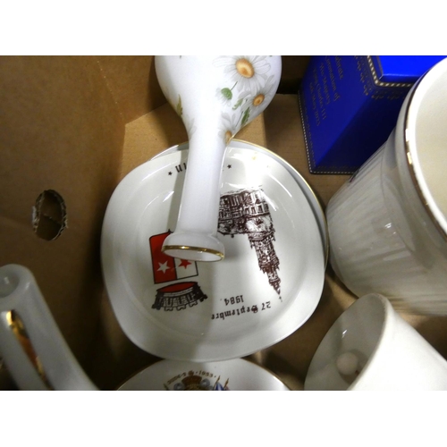 115 - Collection of commemorative ceramics to include mugs, dishes etc