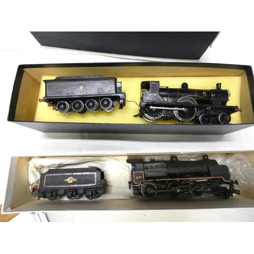 198 - Two 00 gauge die cast locomotives to include British railways 31411 and British railway 30120.