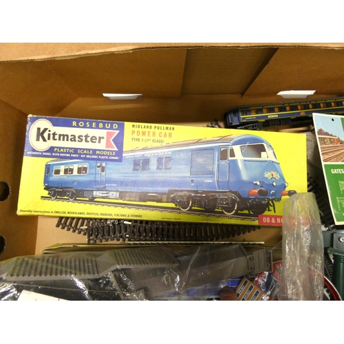 204 - Box of various rolling stock OO gauge.