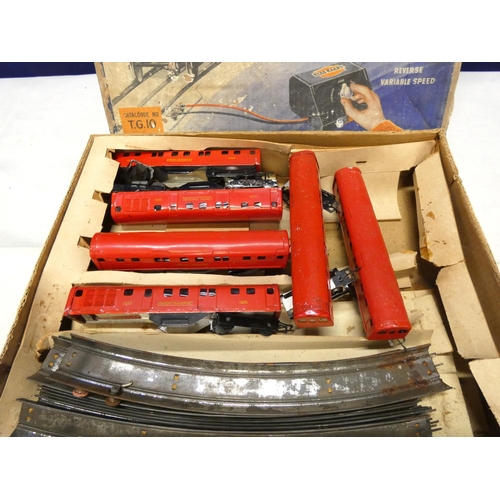 205 - Ever Ready electric train set.