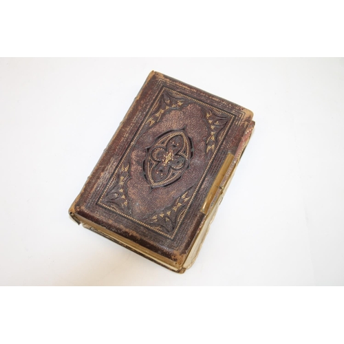 197 - Antique pocket Bible.