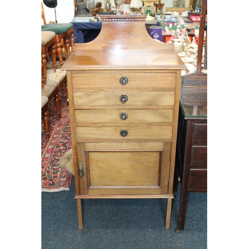 659 - Late Victorian mahogany washstand with four drawers over single cupboard, H123cm.