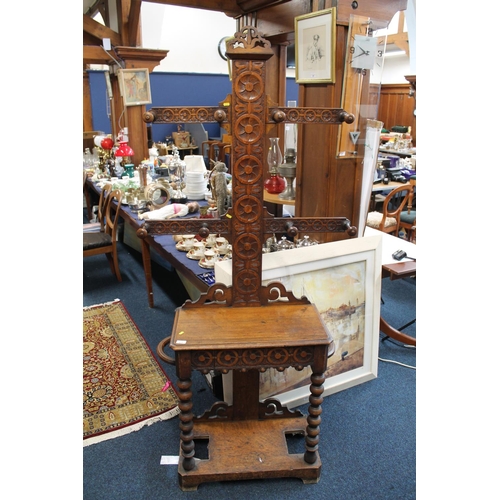 675 - Late Victorian oak hallstand