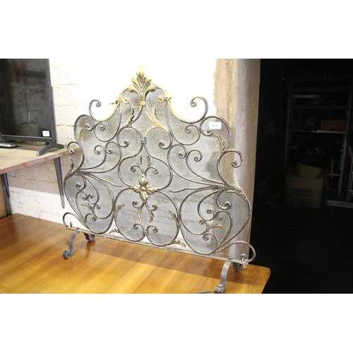 573 - Brass firescreen, 72cm high.