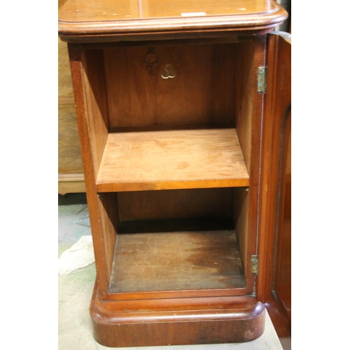 583 - Victorian mahogany pot cupboard, 72cm high.