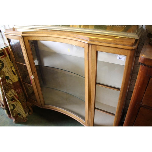 597 - 1930s display cabinet, 109cm.