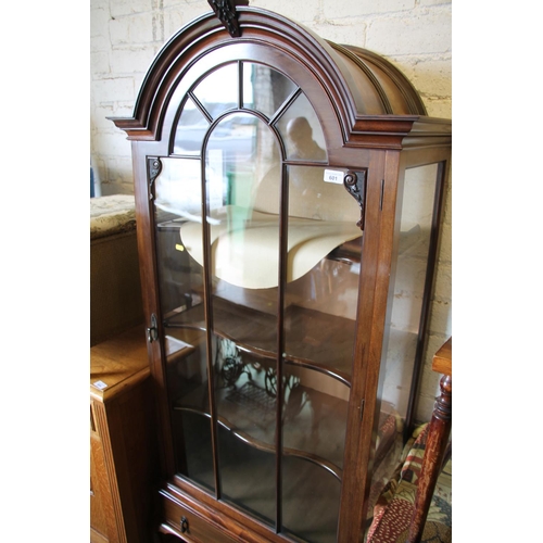 601 - Display cabinet 191cm high.