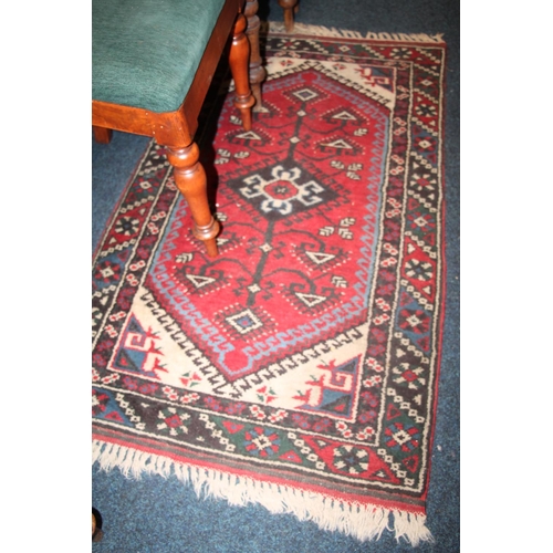 688 - Turkish rust and cream prayer mat, 135cm x 80cm.