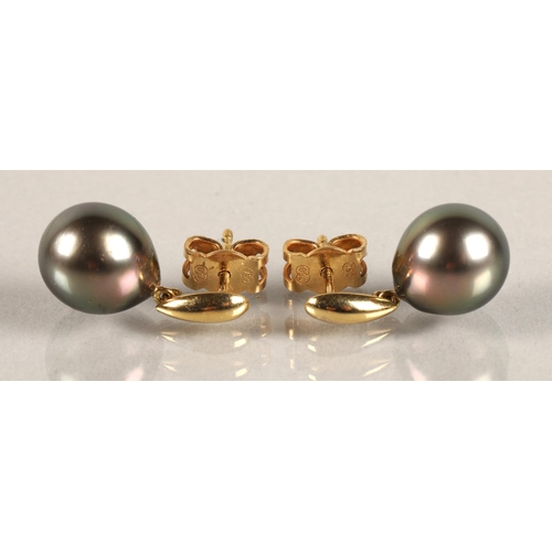 170 - Ladies pair of Bunda cultured pearl earrings, set in 18ct yellow gold.