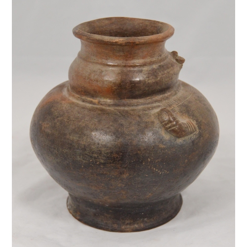 303 - Pre-Columbian black pigment oviform terracotta pot (Sierra Nevada de Santa Marta region, Colombia), ... 