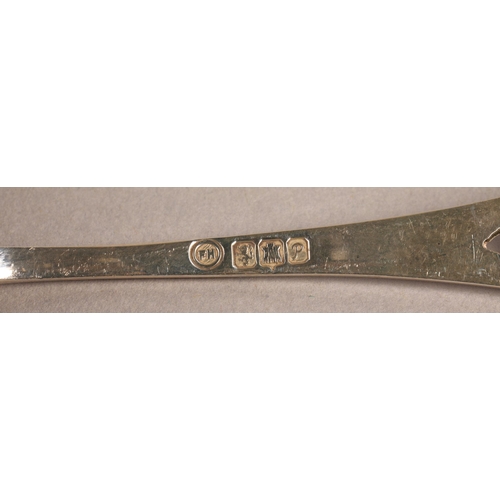 248 - Silver knife hallmarked Edinburgh 1989, and a spoon hallmarked Sheffield 1979, gross weight 37g