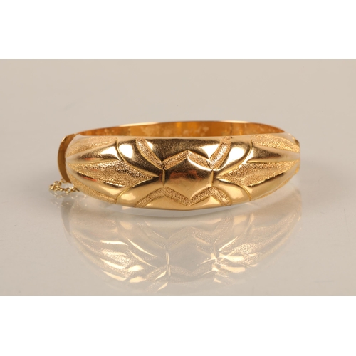 56 - 21K gold bangle, 39g