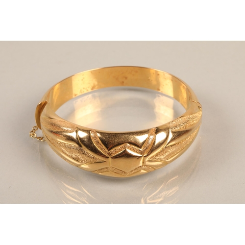 56 - 21K gold bangle, 39g