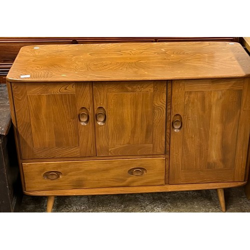 622 - Ercol sideboard, H 82cm, W 114cm, D 48cm, contains cutlery drawer