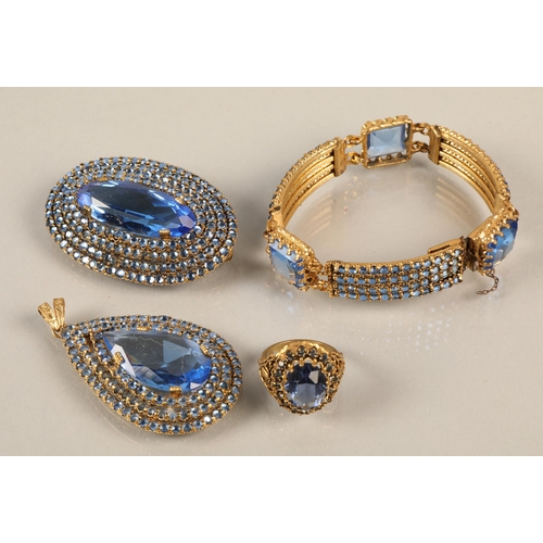 102 - Set of vintage Czechoslovakian costume jewellery, yellow metal set with blue glass stones, includes ... 