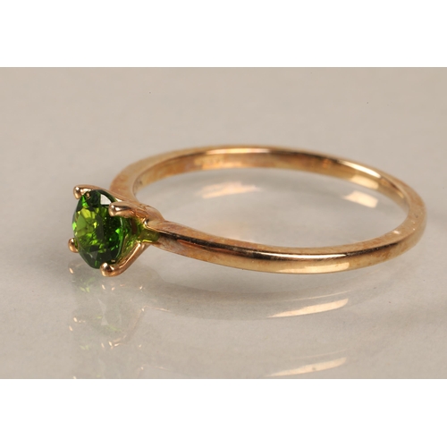 105 - 9k gold ring set with 0.5ct chrome diopside solitaire, ring size O, with authenticity card