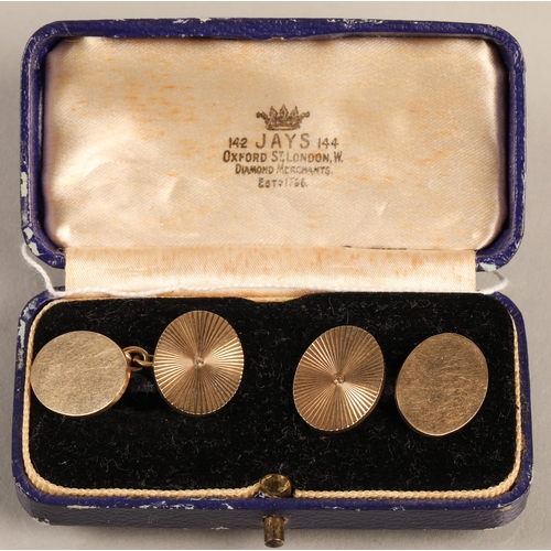 123 - Pair of 9ct gold cufflinks, gross weight 10g