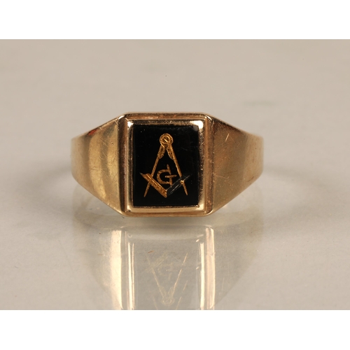 127 - 10K gold masonic signet, ring size W/X, 5.6g