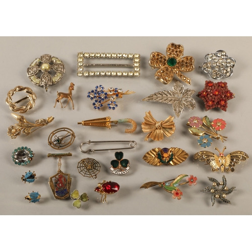 131 - Assortment of vintage brooches including marcasite, beaded, enamel, gems, etc.