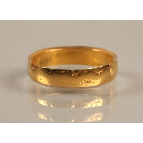 70 - 22ct gold band, ring size N, 3.6g