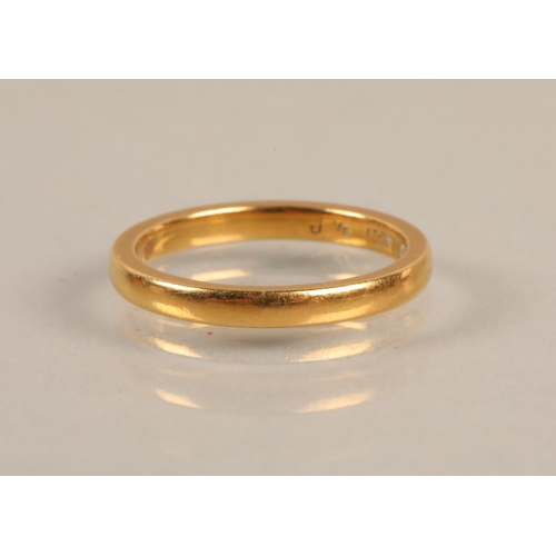 73 - 22ct gold band, size L, 3.7g