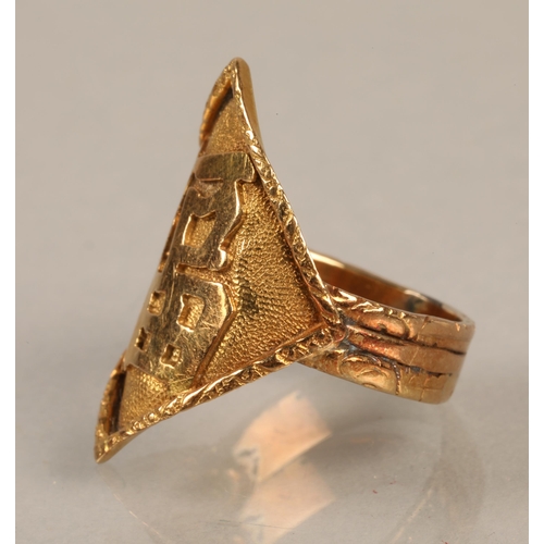 86 - Chinese character design ring constructed from 20K gold and a separate gold band hallmarked illegibl... 