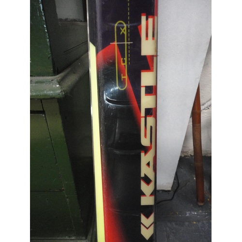 119 - Pair of Kastle skis and a pair of Dynastar Kevlar skis.