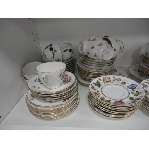 125 - Part tea sets to include Royal Worcester 'Virginia' pattern, Crown Staffordshire, Royal Worcester 'E... 