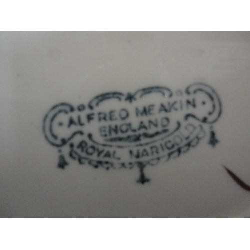 130 - Alfred Meakin 'Royal Marigold' pattern dinnerwares (one shelf).